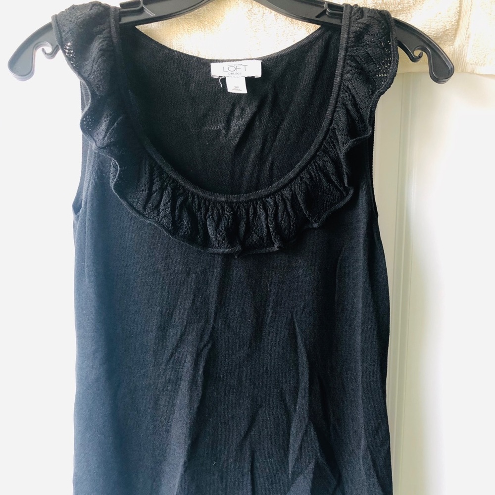 ANN TAYLOR LOFT RUFFLED SLEEVELESS TOP PETITE SM